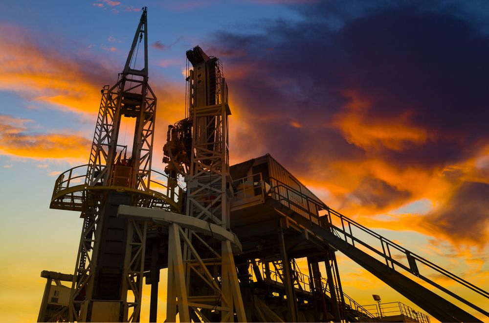 Нефть Urals в сентябре торговалась в Европе со скидкой $18-22,5 за баррель - источник